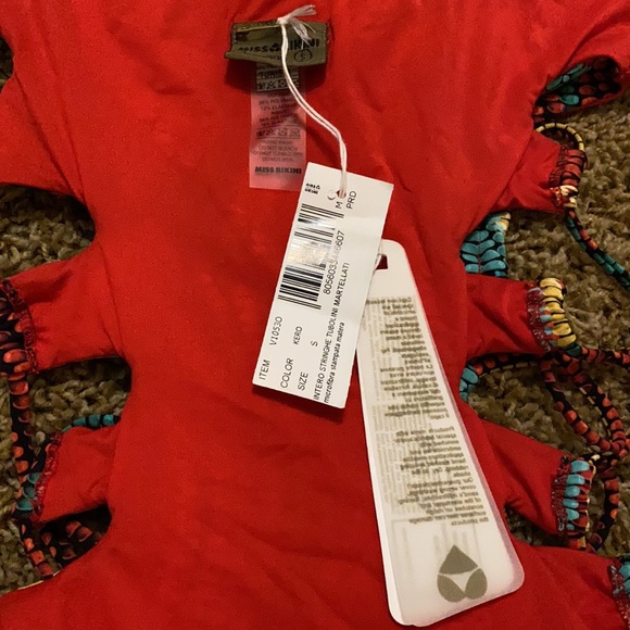 One piece swimsuit β€οΈ - Picture 8 of 11